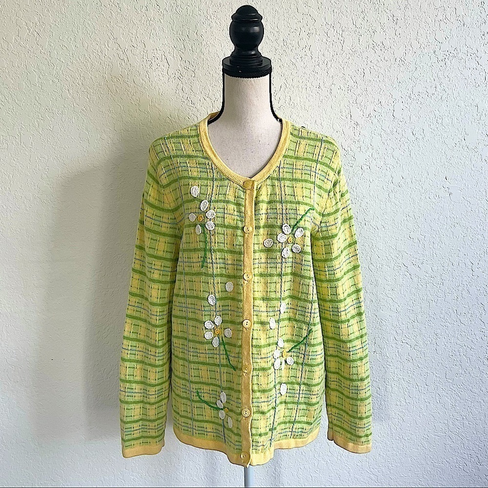 THE TOG SHOP Floral Print Daisy Plaid Button Up Sweater Cardigan Large Casual